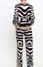 Load image into Gallery viewer, Black and White Pants Set (New Arrival)
